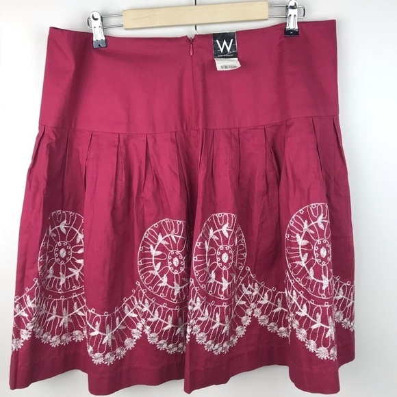JC Penney Work to Weekend Embroidered Cranberry Red Skirt Size 16 NEW - Picture 4 of 5